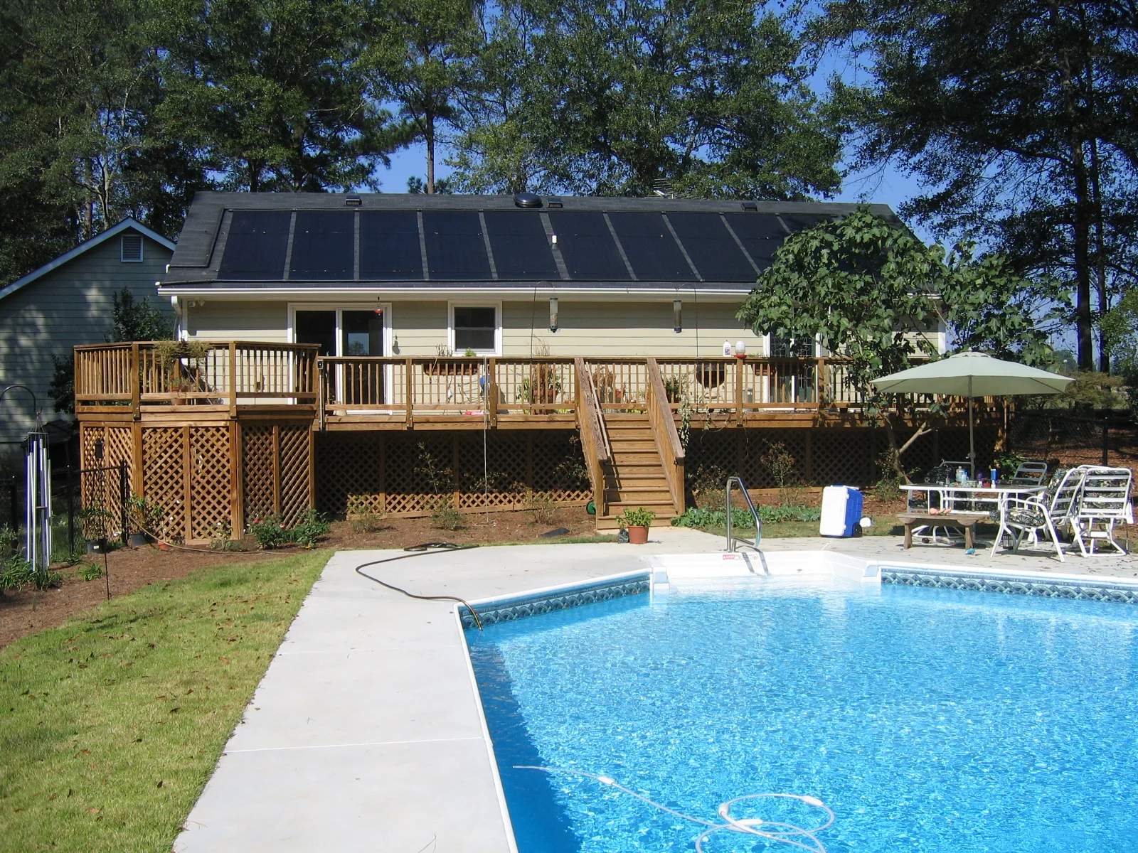 Aquasol Solar Pool Heating Panel 4' X 8' - 2" Headers (Aq32-2) — image 3